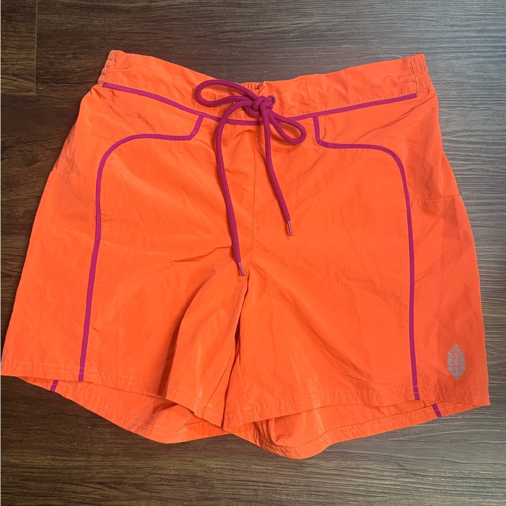 NWOT FREE PEOPLE MOVEMENT XS SHORTS in Orange/Pink